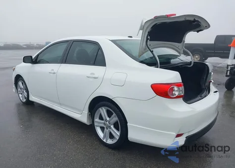 2013 Toyota Corolla S z USA, uszkodzony, nr VIN 5YFBU4EEXDP224221